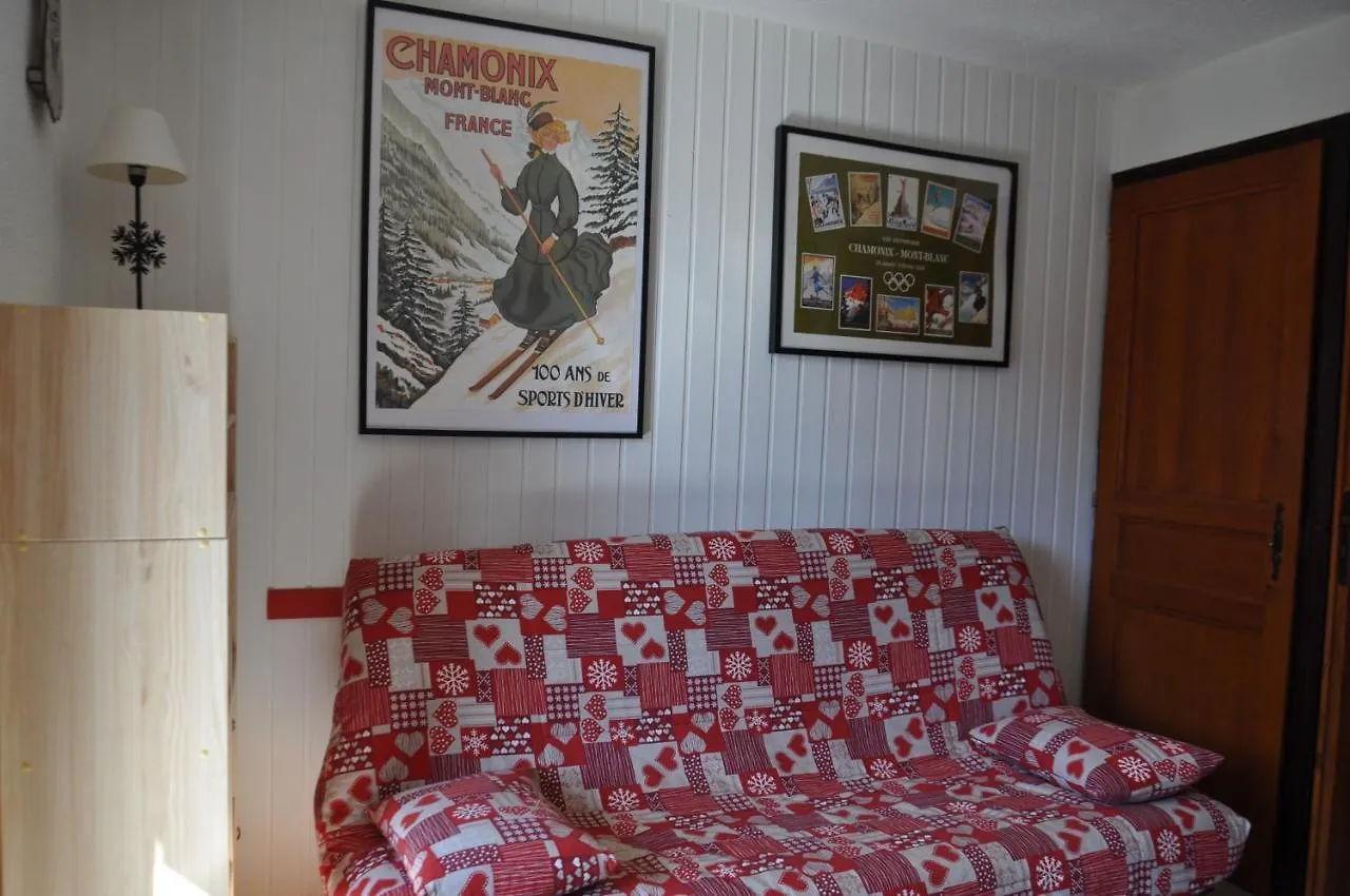 Biches Apartment Chatel