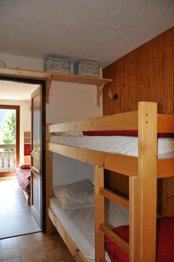 Biches Apartment Chatel