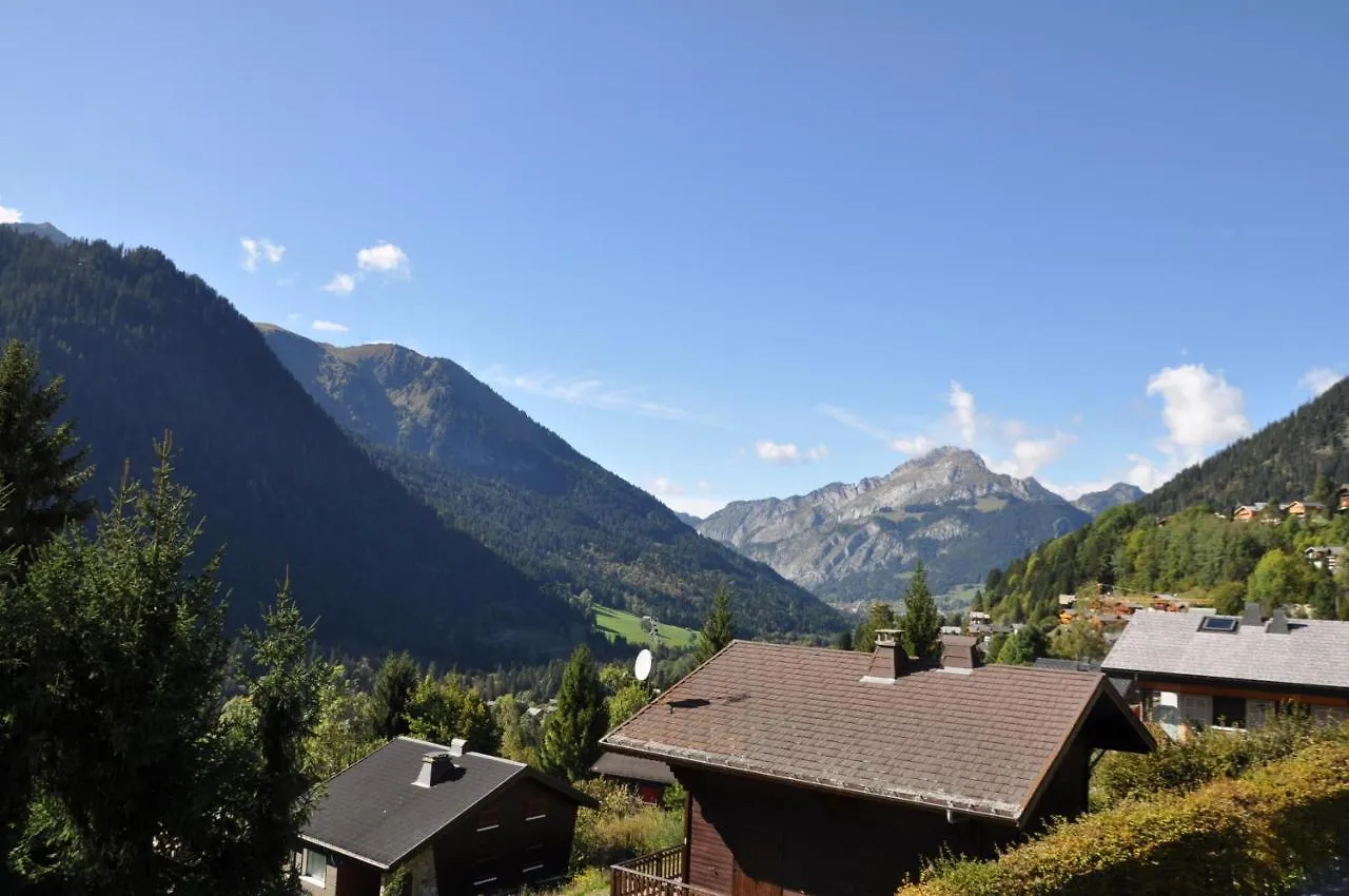 Biches Apartment Chatel