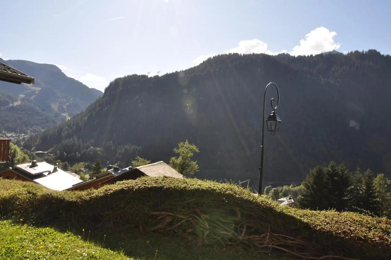 Biches Apartment Chatel 0*,