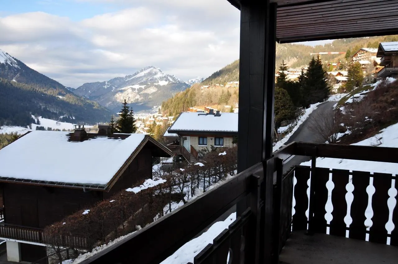 Biches Apartment Chatel