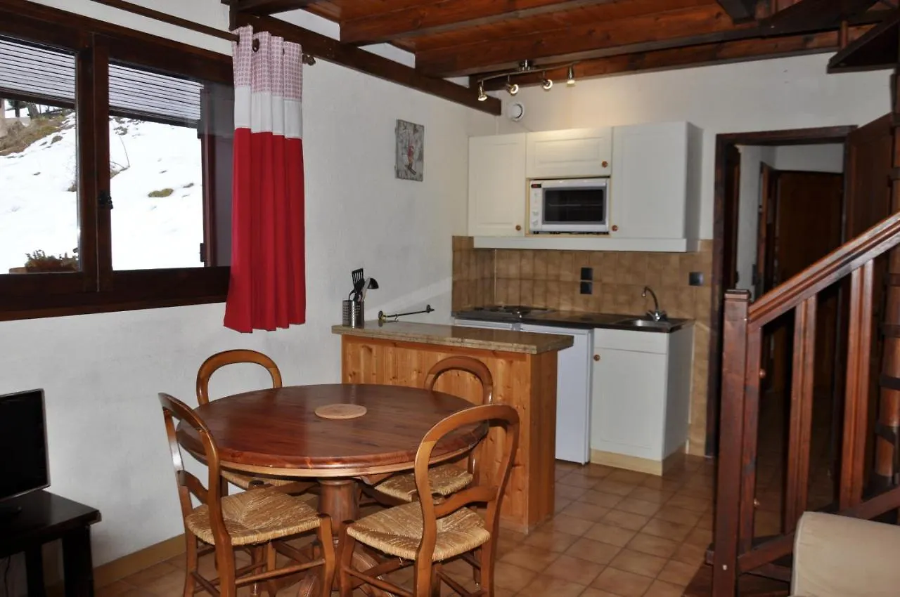 Biches Apartment Chatel